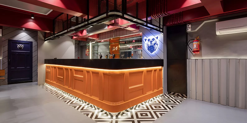 pub interior designers in bangalore
